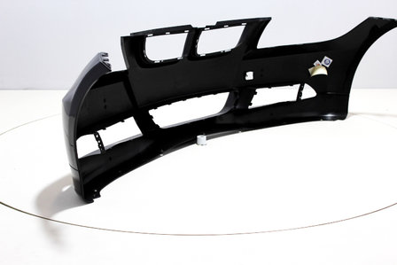 Voorbumper  BMW 3 Serie E90 SCHWARZ (668)