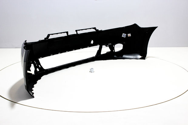 Voorbumper Volkswagen Golf 6 BRILJANTSCHWARZ (L041)