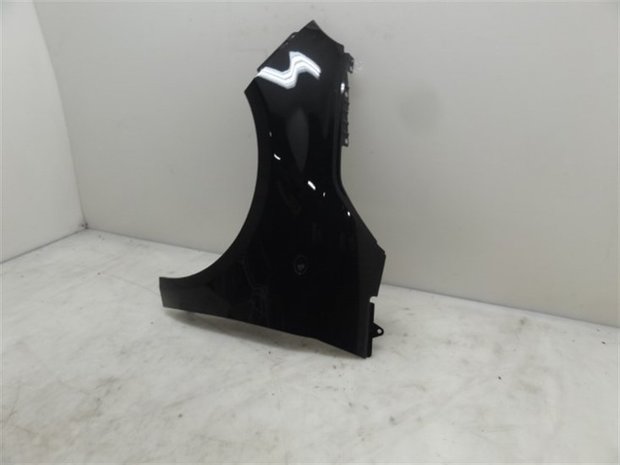 Spatbord linksvoor Fiat 500 NERO PROVOCATORE (891/B)