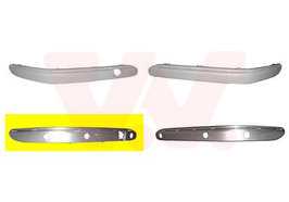 Bumpersierlijst rechtsvoor +chroom +PDC Mercedes C-klasse W2