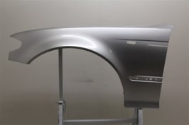 Spatbord rechtsvoor Mercedes C-klasse W203 BRILJANTSILBER (7